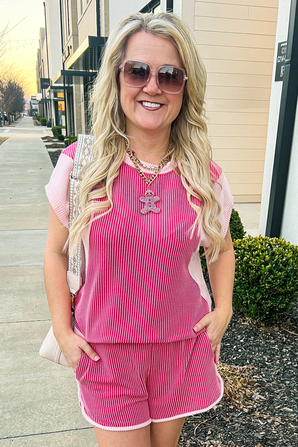 Rose Red 3D Spiral Ribbed Texture 2 Tones Patchwork Short Set